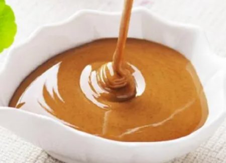 在芝麻醬中加入花生醬是假的嗎？看完就明白了。